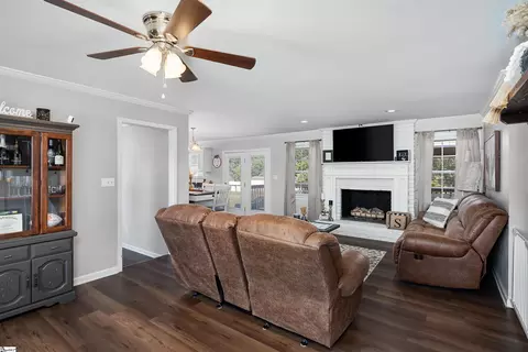 6 Ashley Dr, Williamston, SC 29697 photo 6