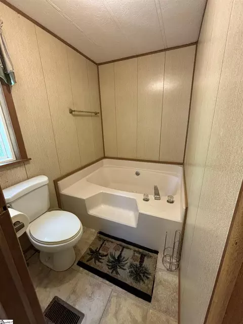 857 Cooley Bridge Rd, Pelzer, SC 29669 photo 12