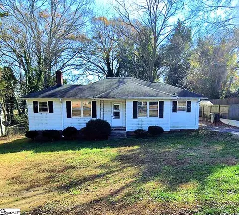22 Gurley Ave, Greenville, SC 29605