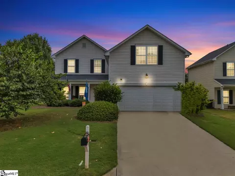17 Hartwell Dr, Simpsonville, SC 29681