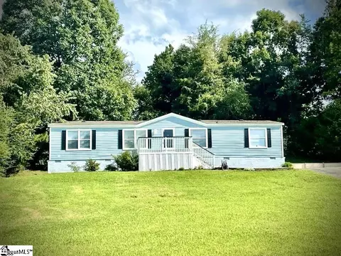 403 Redridge Ct, Fountain Inn, SC 29644