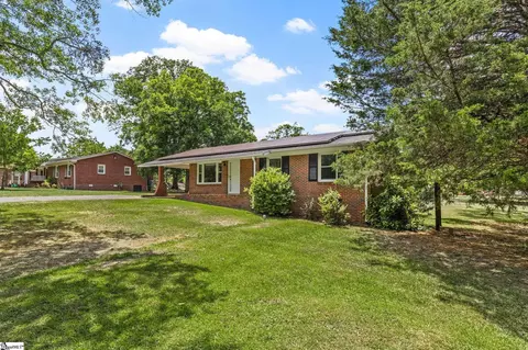 102 Pinson Dr, Honea Path, SC 29654 photo 3