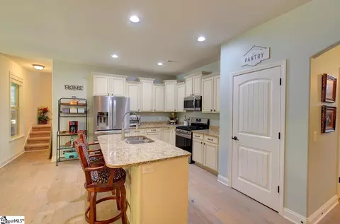 204 Pineknoll Cir, Easley, SC 29642 photo 12