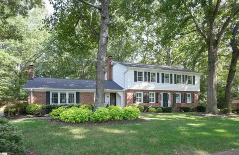 518 Lancelot Dr, Simpsonville, SC 29681