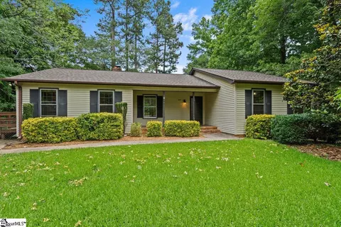 104 Brandon Ct, Simpsonville, SC 29681