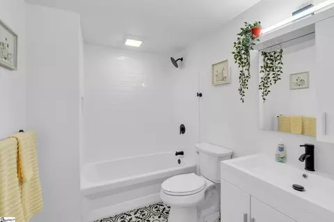 Bath - 206 S 7th St, Easley, SC 29640 photo 3 of 3