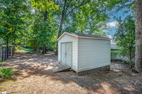Exterior - 109 Post Dr, Greer, SC 29650 photo 4 of 6