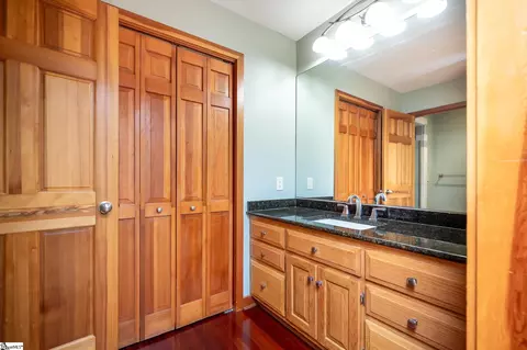 Bath - 109 Post Dr, Greer, SC 29650 photo 1 of 4
