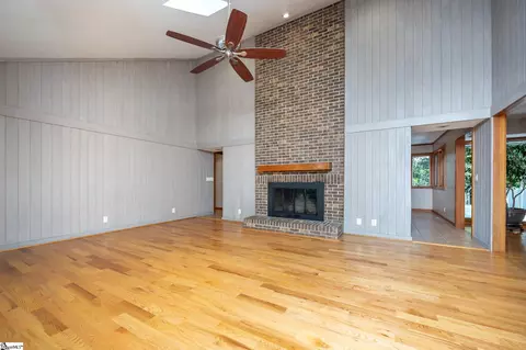 Living - 109 Post Dr, Greer, SC 29650 photo 3 of 4