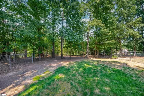 Exterior - 109 Post Dr, Greer, SC 29650 photo 5 of 6