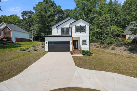 Exterior - 145 Fox Run Cir, Greer, SC 29651 photo 2 of 6