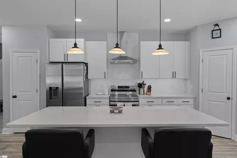 Kitchen - 145 Fox Run Cir, Greer, SC 29651 photo 2 of 5