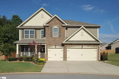 4 Hatfield Ct, Simpsonville, SC 29680