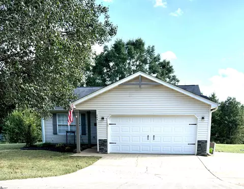254 Tapp Rd, Greer, SC 29651