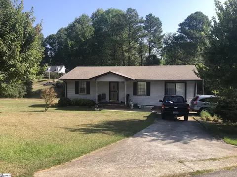 118 Colony Dr, Liberty, SC 29657