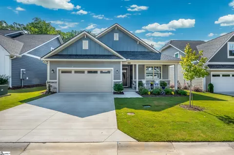 225 Holly Branch Pl, Simpsonville, SC 29681