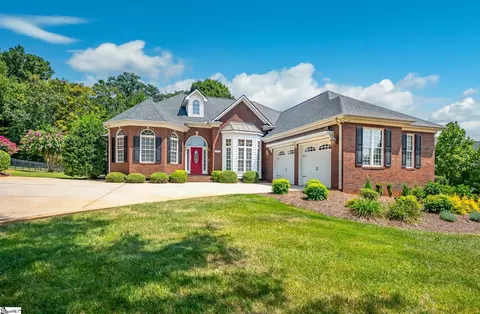 733 Tinsberry Ln, Inman, SC 29349