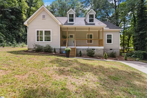 13 Pasadena Ave, Greenville, SC 29605
