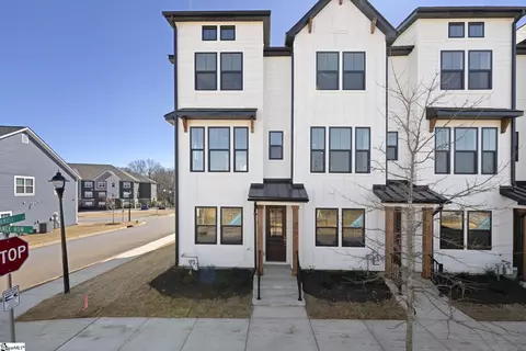 40 Renaissance Row Dr, Greenville, SC 29607
