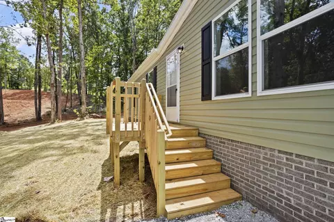 202 Hidden Trl, Easley, SC 29640 photo 4