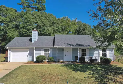 29 Chinaberry Ln, Simpsonville, SC 29680