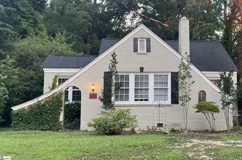 835 W Main St, Laurens, SC 29360