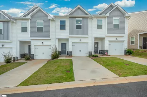 112 Crestwind Dr, Greenville, SC 29607