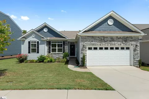 39 Arnold Mill Rd, Simpsonville, SC 29680