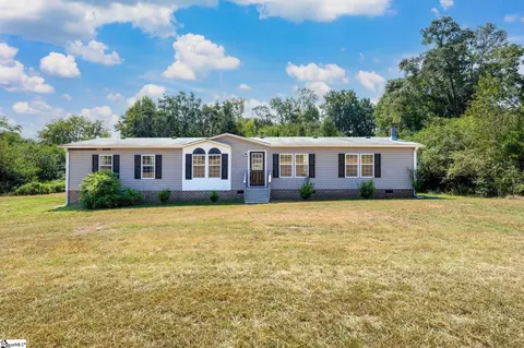 13869 S Highway 101, Gray Court, SC 29645