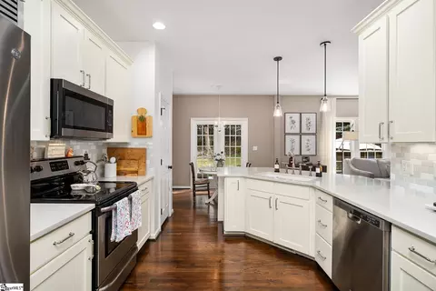 7 S Cedarbluff Ct, Greer, SC 29650 photo 18