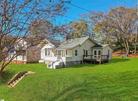 119 Larch Cir, Spartanburg, SC 29303