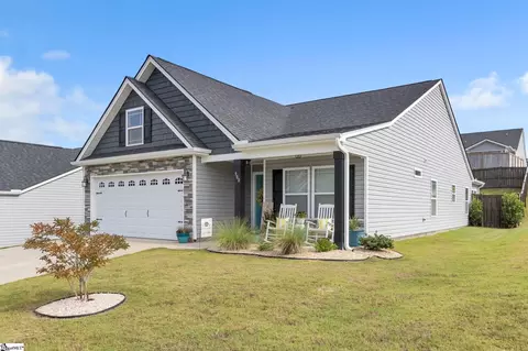 Exterior - 900 John Thomas Way, Greer, SC 29651 photo 2 of 4