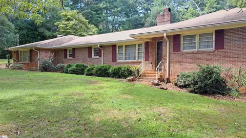 3 Enoree Heights Ct, Taylors, SC 29687