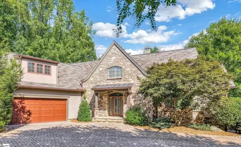 33 Laurel Cove Ln, Travelers Rest, SC 29690