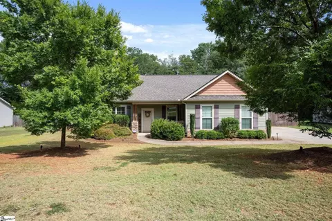 522 Blossom Branch Rd, Piedmont, SC 29673