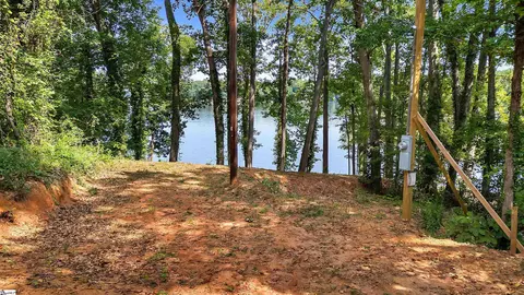 1907 Broadway Lake Rd, Anderson, SC 29621