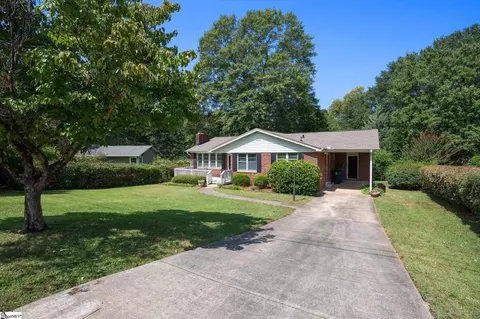 34 Sir Abbott St, Greenville, SC 29607