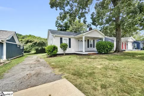 14 Crystal Ave, Greenville, SC 29605