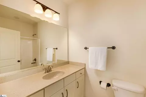 Bath - 303 Ashler Dr, Greer, SC 29650 photo 3 of 3
