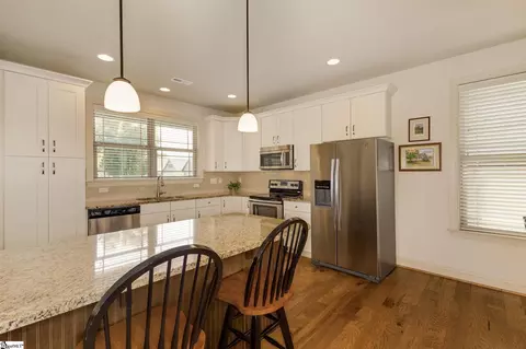 Kitchen - 303 Ashler Dr, Greer, SC 29650 photo 2 of 4