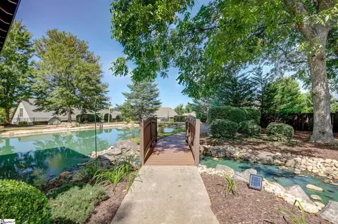 Exterior - 303 Ashler Dr, Greer, SC 29650 photo 8 of 10