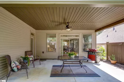 Exterior - 303 Ashler Dr, Greer, SC 29650 photo 5 of 10