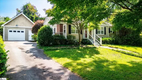 13 Arthur Ave, Greenville, SC 29605
