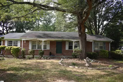 109 Martindale Dr, Simpsonville, SC 29681