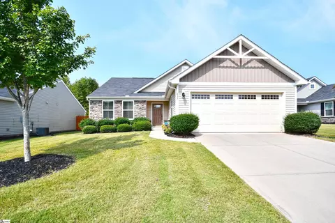 637 Lynndale Ct, Greenville, SC 29617