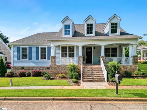 616 Berkmans Ln, Greenville, SC 29605