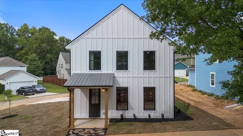 226 Austin Brook St, Simpsonville, SC 29680