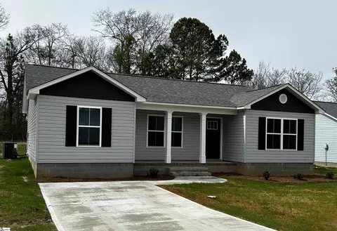 209 Lincoln Ln, Honea Path, SC 29654 photo 2