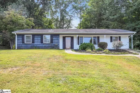 159 Dogwood Dr, Travelers Rest, SC 29690