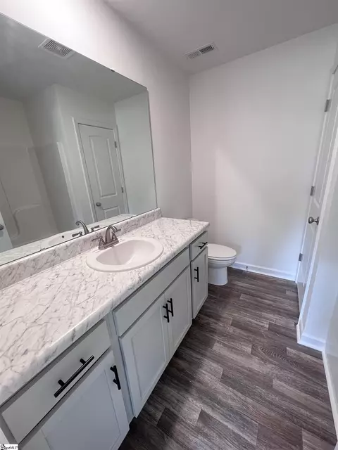 205 Lincoln Ln, Honea Path, SC 29654 photo 5